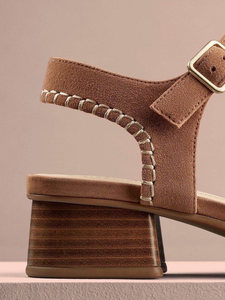 Clarks Brown Leather Serina35 Cross Sandals - Image 2 of 10