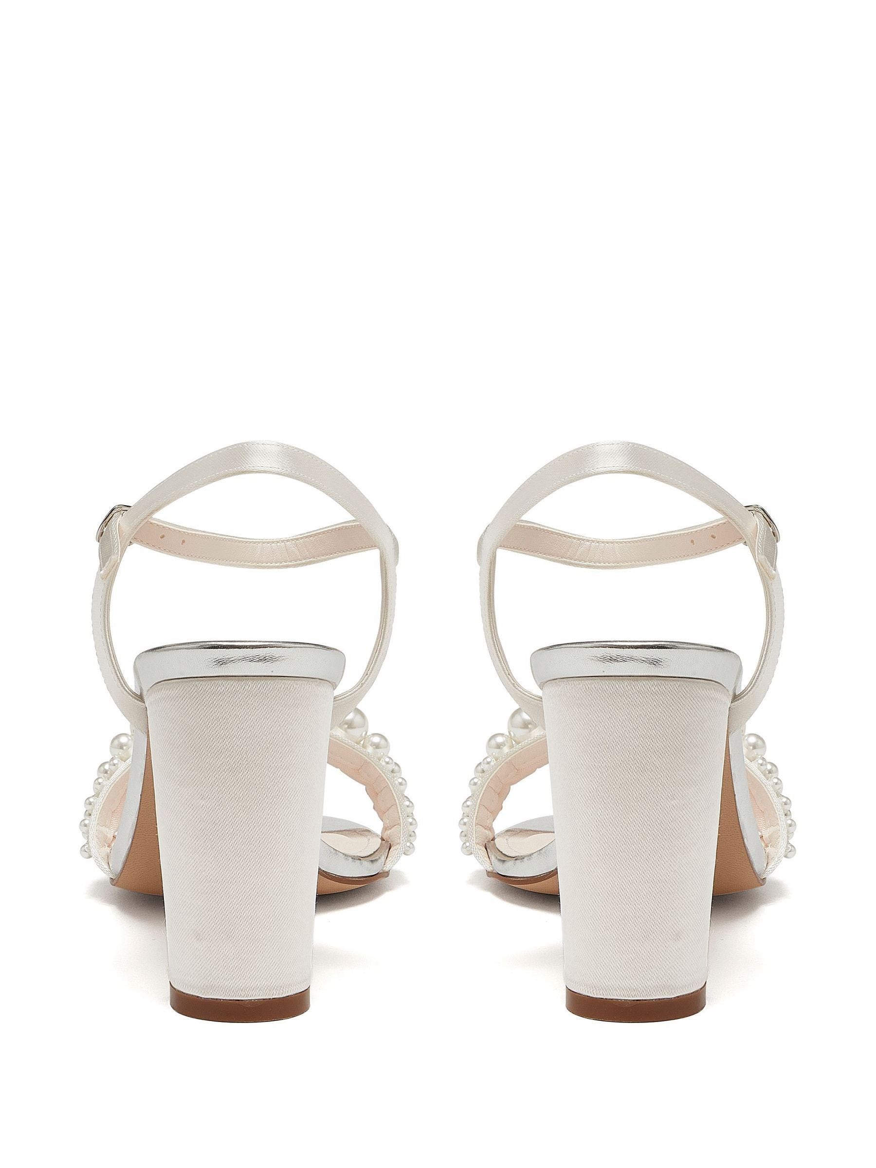 【中古】 Relax ＆ Party Ivory Buy Rainbow Club Cream Wedding Clara Satin Strappy Bridal