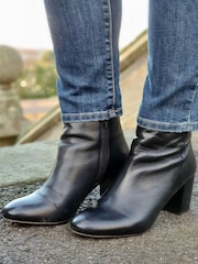 Jones Bootmaker Neptune Leather Heeled Ankle Boots - Image 3 of 4