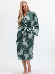 Bata larga con estampado floral de Cyberjammies - Imagen 2 de 4