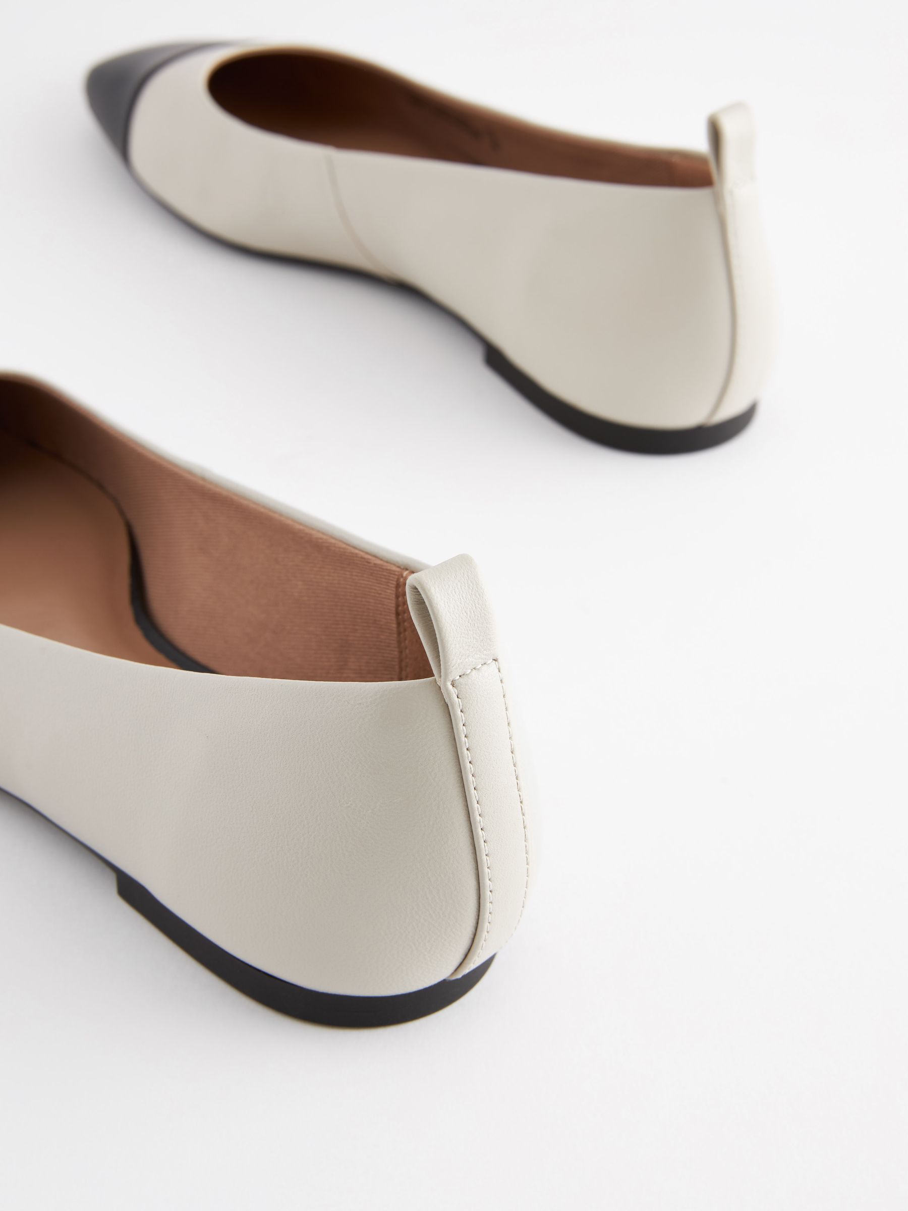 Buy Bone White/Black Toe Cap Forever Comfort® Leather Toe