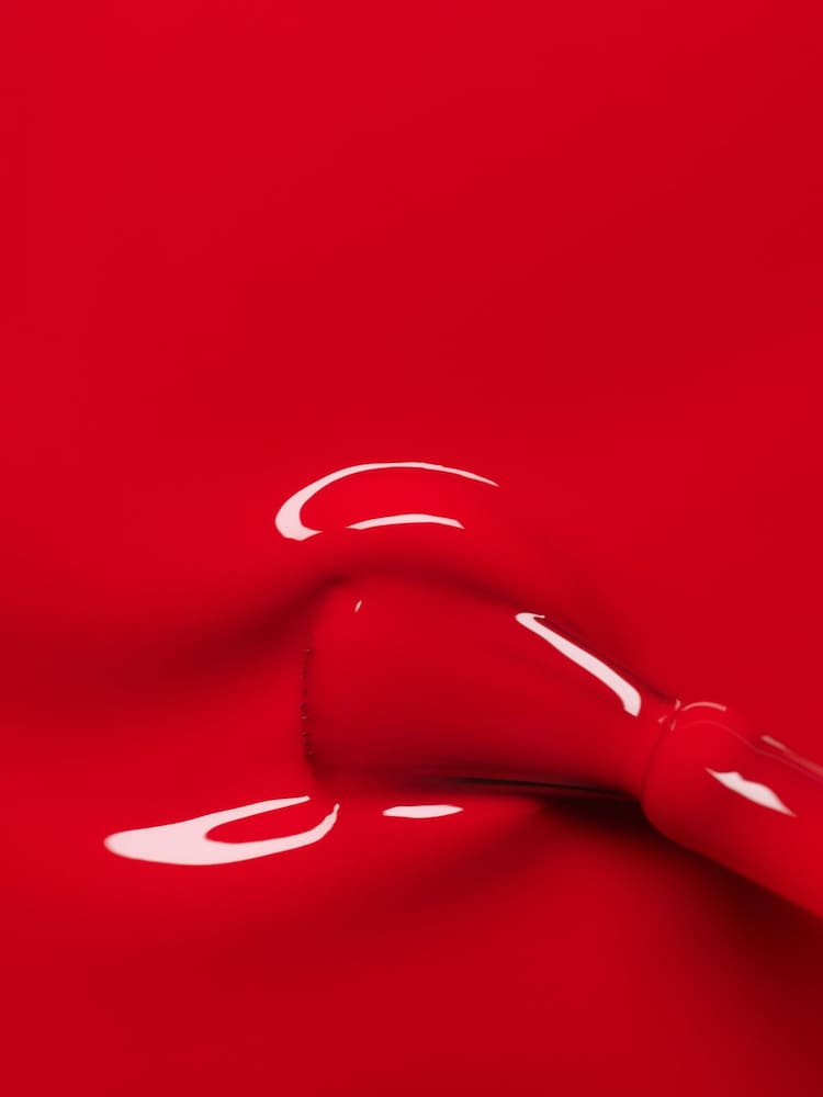 Manucurist Poppy Red Green Nail Polish - Image 2 of 5 Manucurist Poppy Red Green Nail Polish - Image 2 of 5