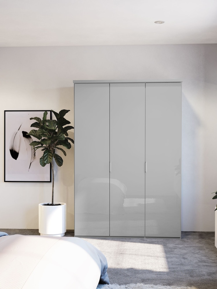 Wiemann Peyton Grey Glass Semi Fitted Triple Wardrobe - Image 1 of 4