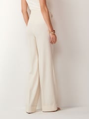 Creme - Premium Hose mit weitem Bein und Knopfdetail - Bild 3 von 6