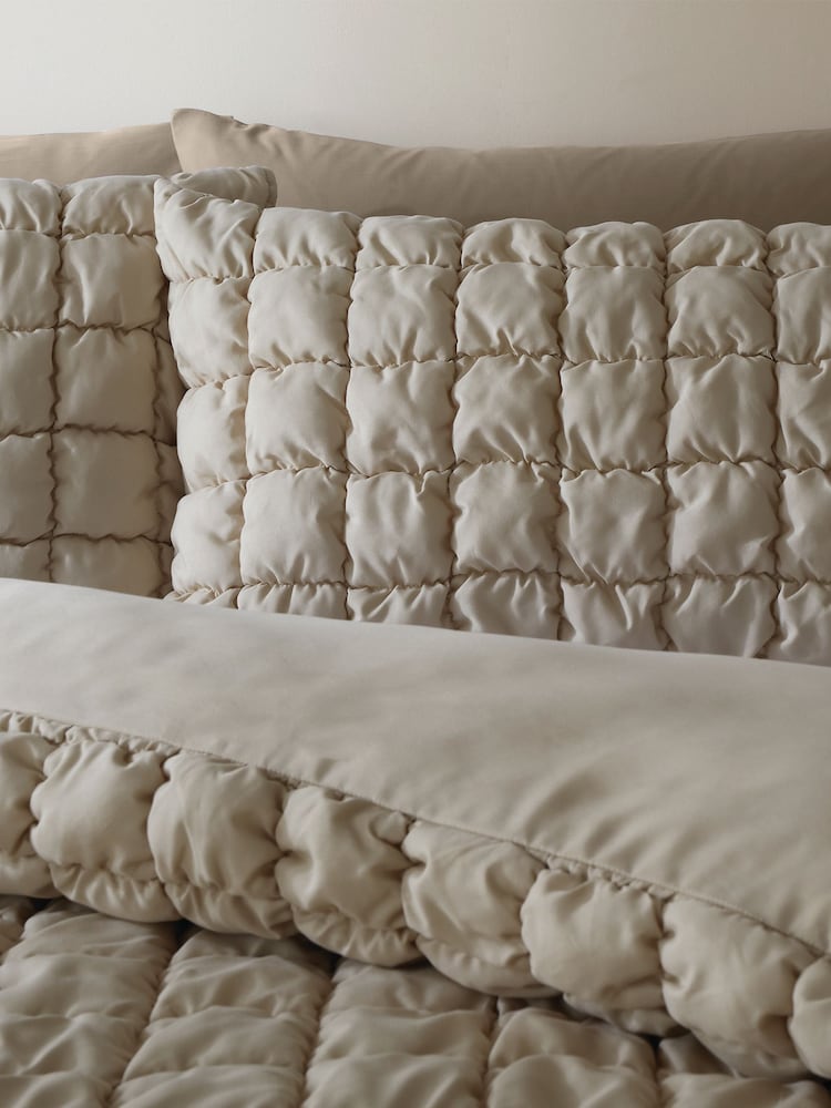 Catherine Lansfield Natural Cosy Puffer Duvet Cover Set - Image 2 of 4