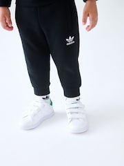 adidas originals Black Crew Tracksuit Set - Image 5 of 6