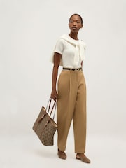 تيشرت Tamsin من Hobbs - صورة 4 من 5