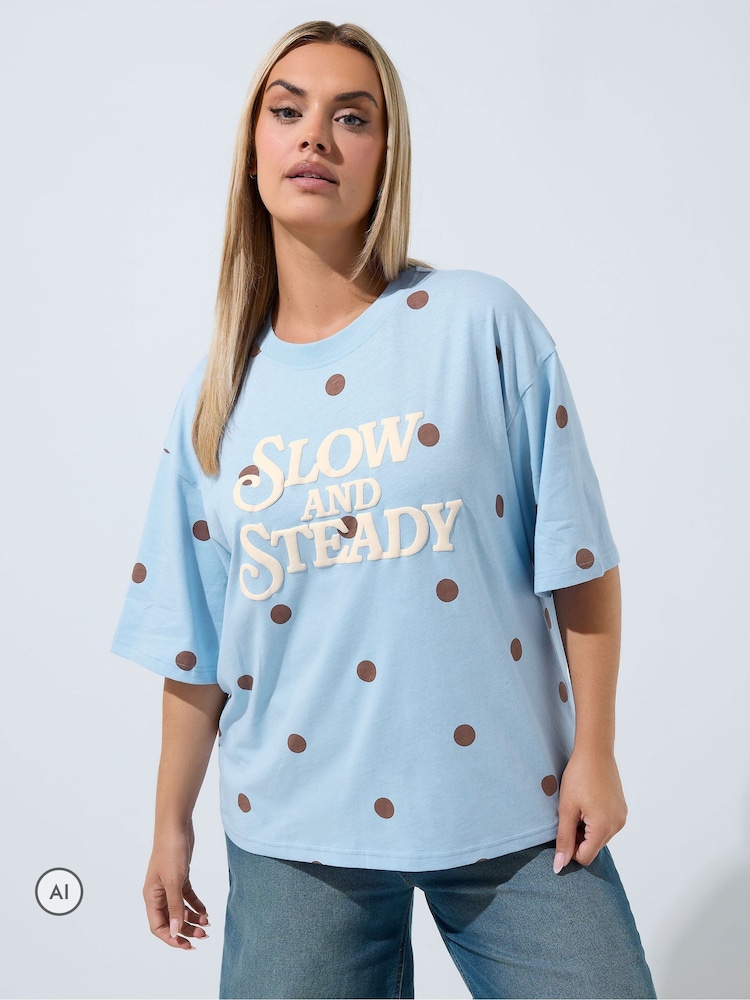 تيشرت Limited Slow & Steady بنقشة بولكا دوت من Yours Curve - صورة 1 من 6