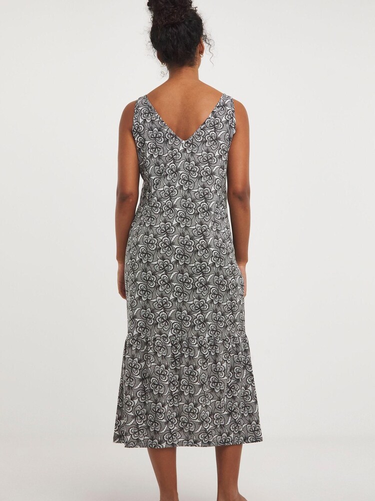 Simply Be Black Lace Print Pretty Secrets Value Maxi Nighties 2 Pack - Image 2 of 4