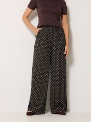 بنطلون منقّط برِجل واسعة من Long Tall Sally - صورة 2 من 6