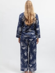 צבע כחול בעיטור גלגל המזלות - Cyberjammies Print Pyjamas Set - תמונה 3 מתוך 4