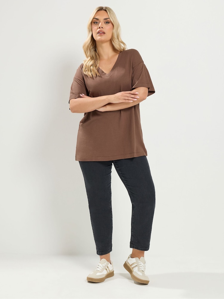 Yours Curve Brown V-Neckline Longline T-Shirt - Image 2 of 6 Yours Curve Brown V-Neckline Longline T-Shirt - Image 2 of 6
