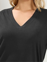 Yours Curve Black V-Neckline Longline T-Shirt - Image 4 of 4