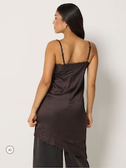 Braun - PixieGirl Petite Self Lace Satin Asymmetric Dress - Bild 3 von 6