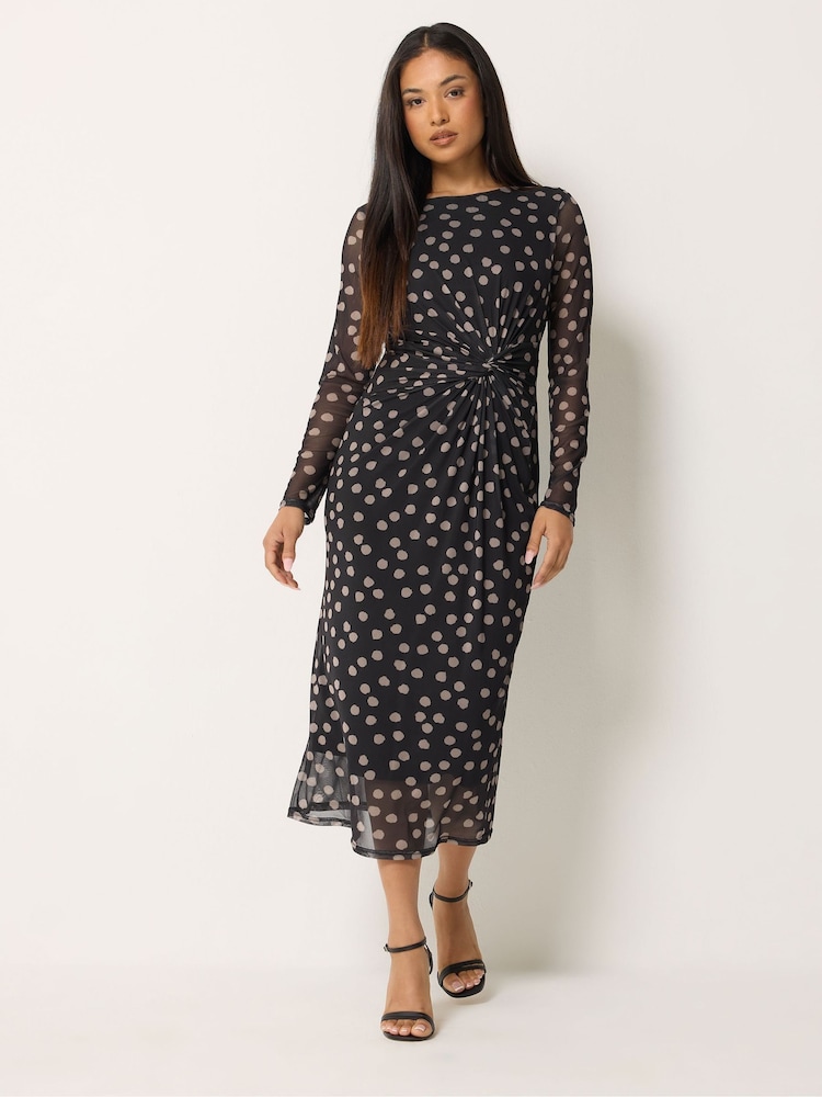 long sleeve cotton dress Image 2 of FRINGED Thigh-Slit dress Color:Same as sample