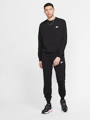 Черный - Свитшот с круглым вырезом Nike Club - Изображение 3 из 13