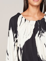 Black/White Floral Print Long Sleeve Tie Back Bubblehem Top - Image 4 of 6