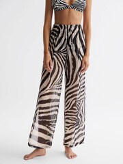 Reiss Black/White Farley Zebra Print Split Hem Beach Trousers - Image 3 of 4