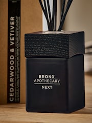 Bronx Cedarwood and Vetiver 100ml Fragranced Reed Diffuser - Image 2 of 3