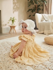 White/Pink Baby Broderie Wide Brim Hats 2 Pack (0mths-2yrs) - Image 5 of 6