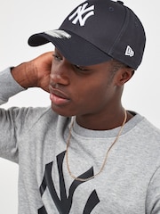 New Era® New York Yankees Essential 9FORTY 100% Cotton Cap - Image 1 of 3