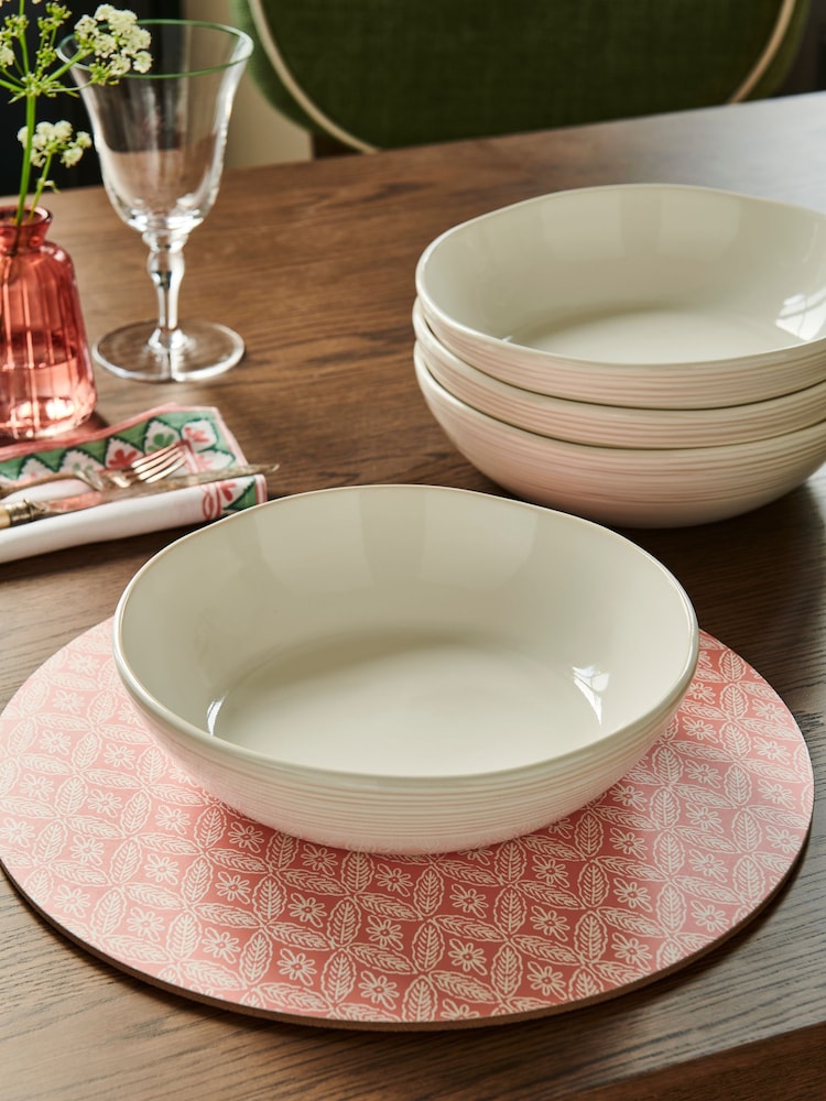 Nina Campbell Set of 4 White Meadow Pasta Bowls Set of 4 Pasta Bowls - Image 1 of 2