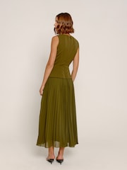 Rare London Drop Waist Pleated Maxi Dress - صورة 2 من 4