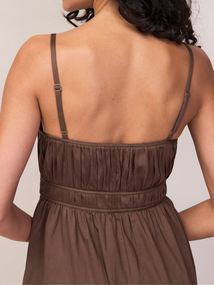 Ro&Zo Brown Ruched Detail Midi Dress - Image 6 of 6