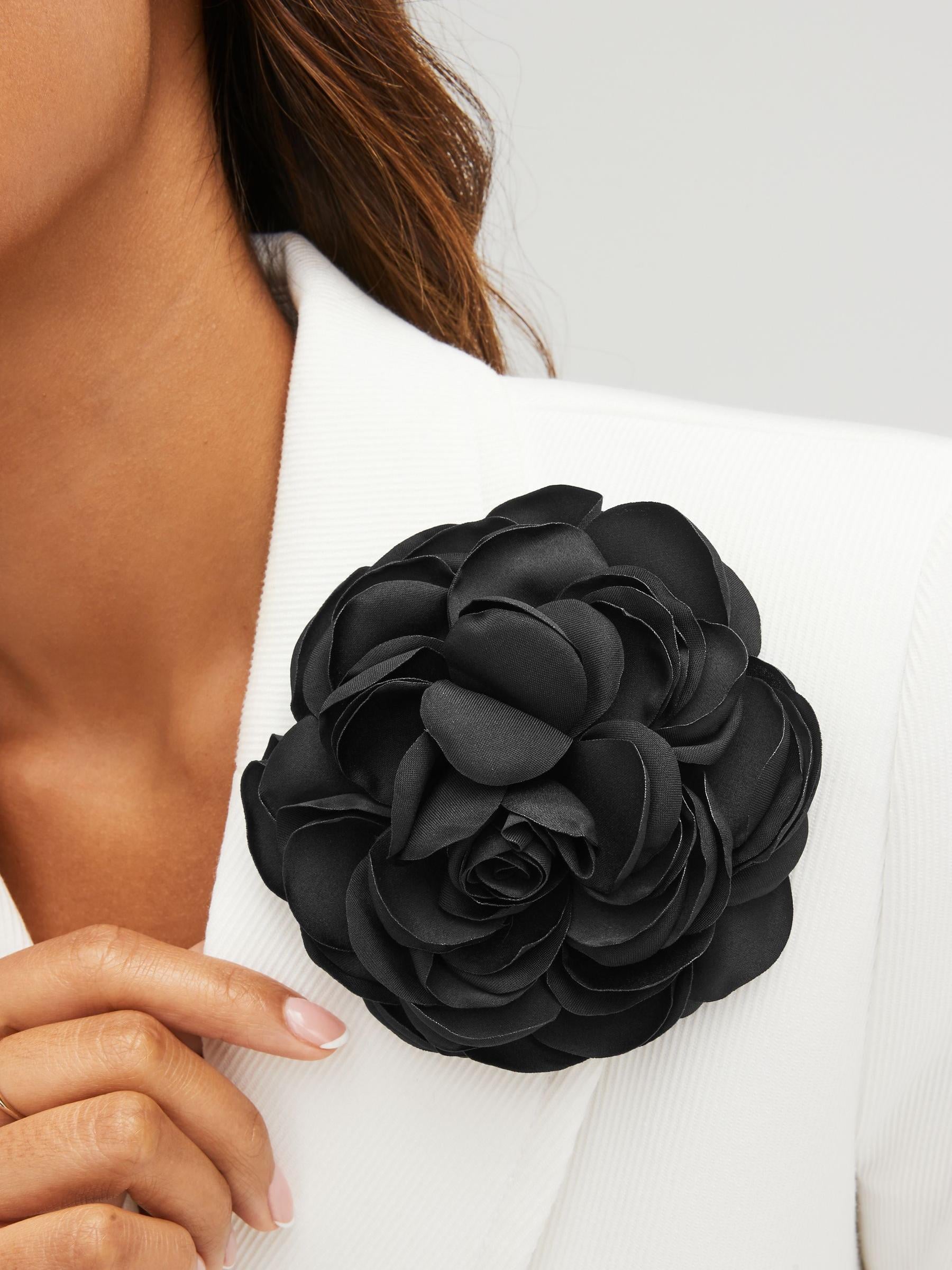 Flower brooch corsage discount