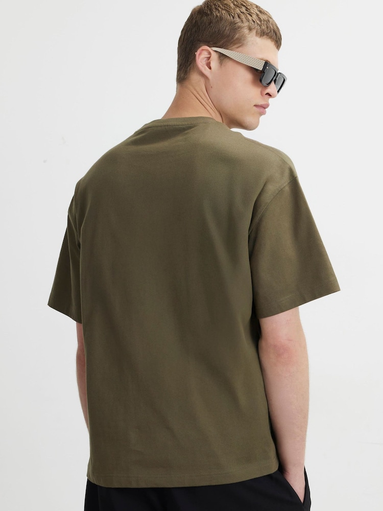 River Island Khaki Green Oversized Floral T-Shirt - Image 2 of 4 River Island Khaki Green Oversized Floral T-Shirt - Image 2 of 4
