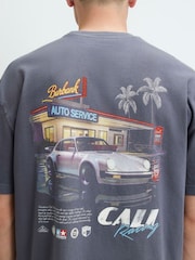 تيشرت تصميم Cali Car تلبيس واسع من River Island - صورة 4 من 4