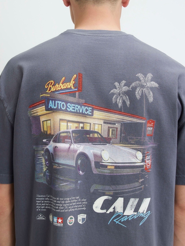 تيشرت تصميم Cali Car تلبيس واسع من River Island - صورة 4 من 4 تيشرت تصميم Cali Car تلبيس واسع من River Island - صورة 4 من 4