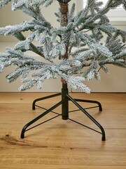 White Lit Slim Alpine 6ft Christmas Tree - Image 4 of 5