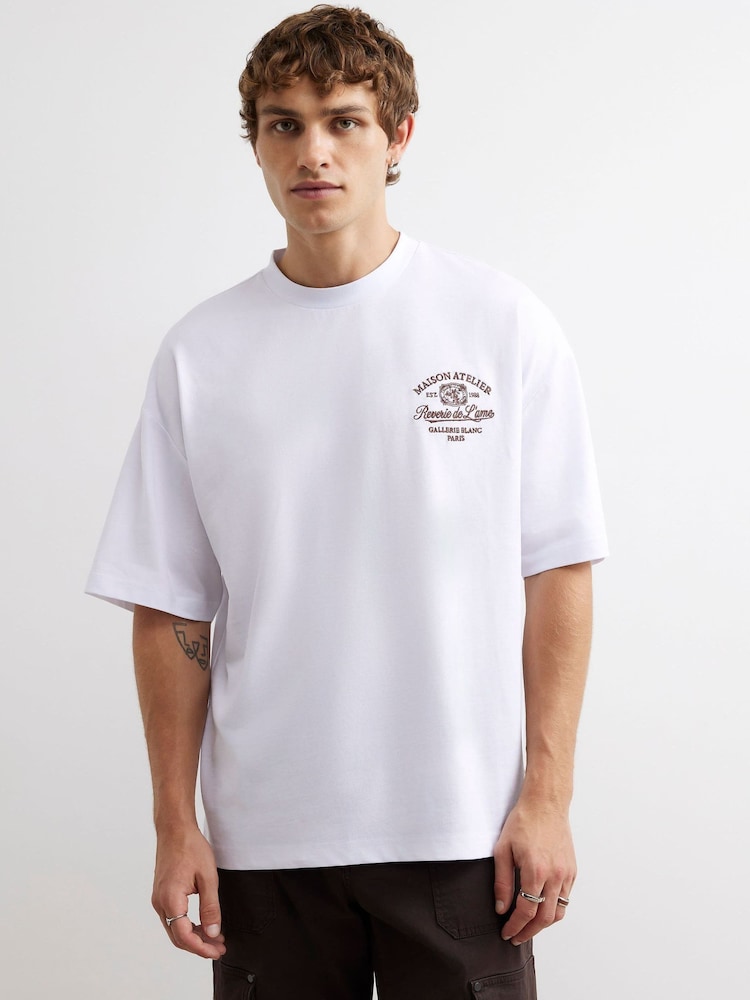 River Island White Oversized Boxy Fit Applique T-Shirt - Image 2 of 4 River Island White Oversized Boxy Fit Applique T-Shirt - Image 2 of 4