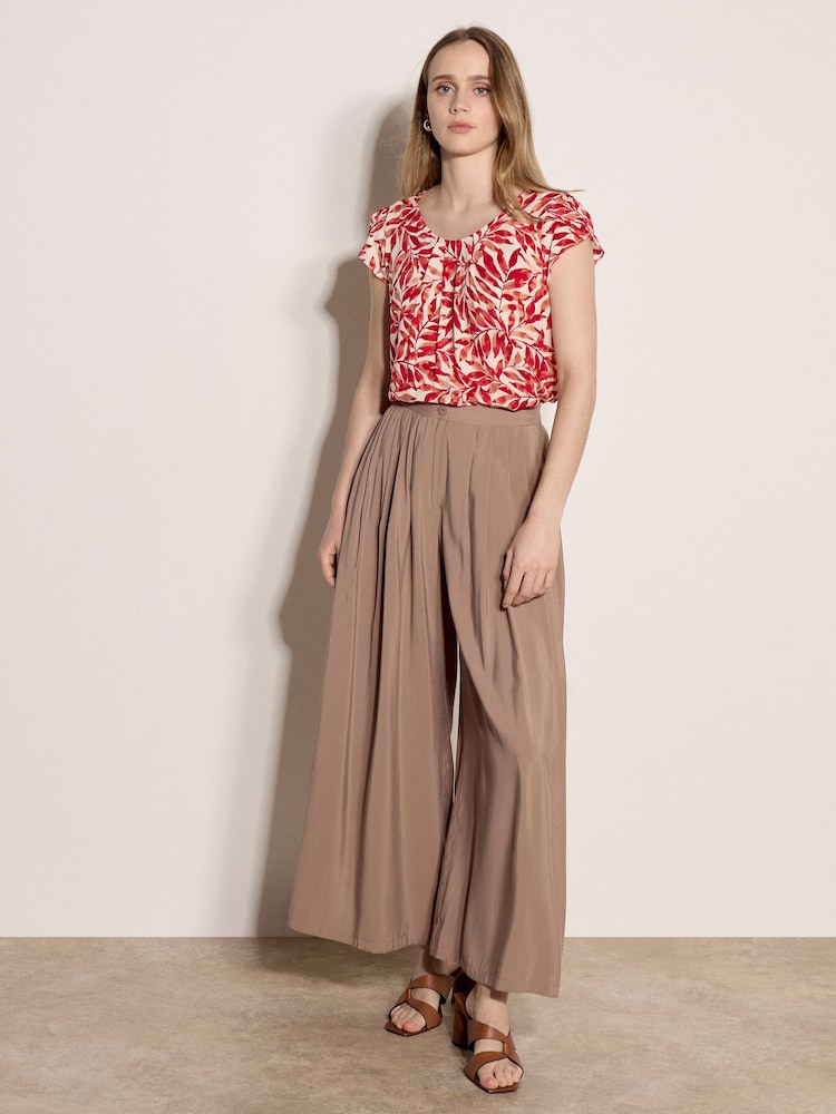 Apricot Red Leaf Print Tulip Sleeve Top - Image 5 of 5