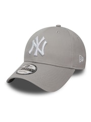 New Era® Light Grey New York Yankees Essential 9FORTY Cap - Image 5 of 6