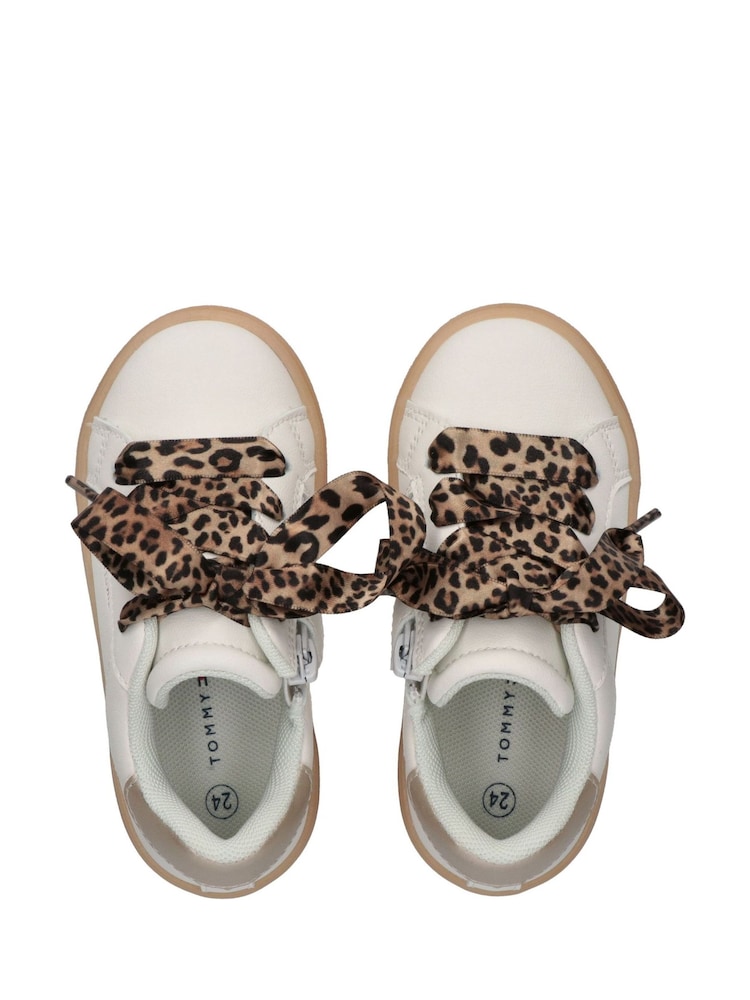 Tommy Hilfiger White Low Cut Lace-Up Sneakers - Image 2 of 5 Tommy Hilfiger White Low Cut Lace-Up Sneakers - Image 2 of 5