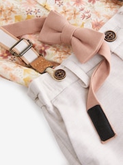 Pink/Cremeweiß geblümt - Set aus Hemdshorts, Hosenträgern und Fliege aus 100 % Baumwolle (3M.–9J.) - Bild 10 von 10