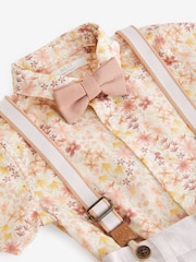 Pink/Cremeweiß geblümt - Set aus Hemdshorts, Hosenträgern und Fliege aus 100 % Baumwolle (3M.–9J.) - Bild 9 von 10