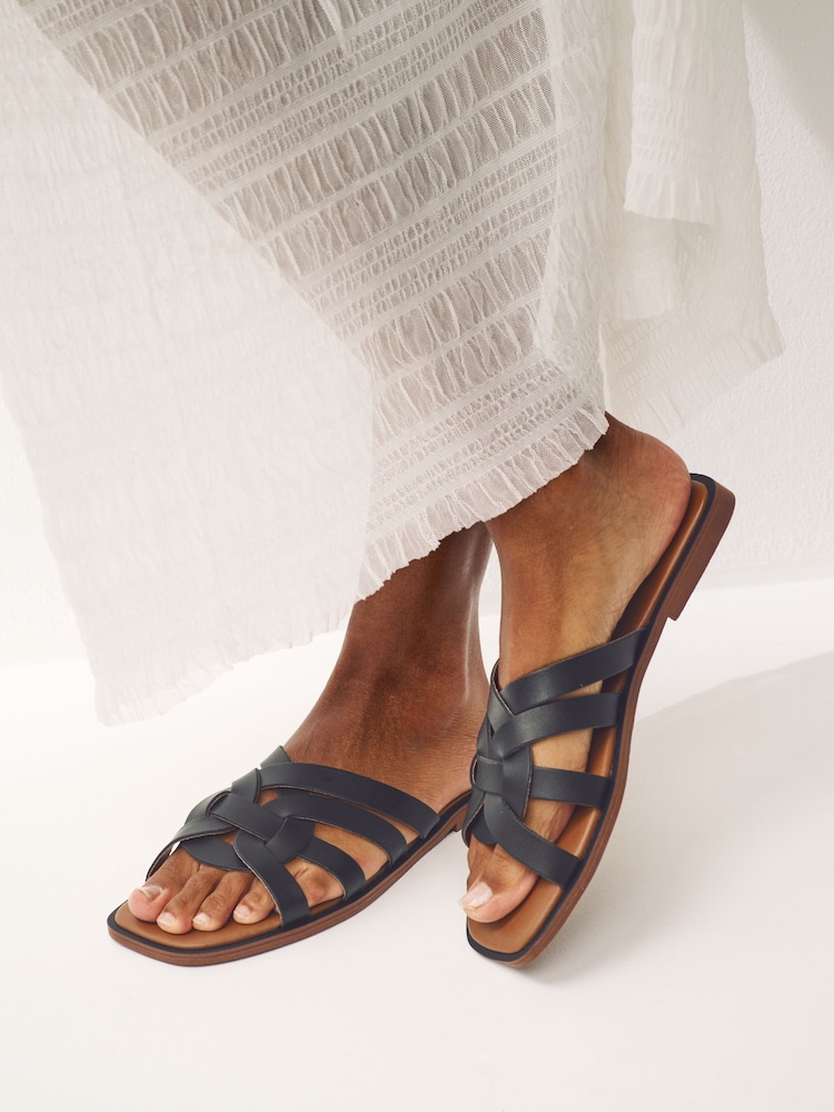Noir - Sandales mules en cuir à treillis Forever Comfort® - Image 3 of 9