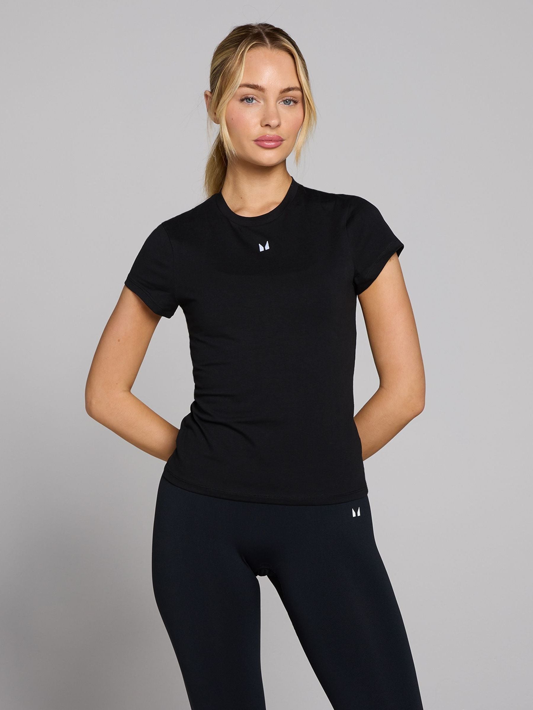 Myprotein Women's Black Basic Body Fit Short Sleeve T-Shirt