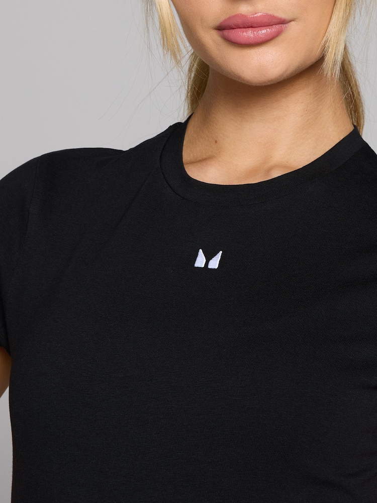 MyProtein Black Basic Body Fit Short Sleeve T-Shirt - Image 4 of 4 MyProtein Black Basic Body Fit Short Sleeve T-Shirt - Image 4 of 4