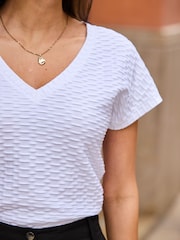 Sosandar White Textured V-Neck T-Shirt - Image 4 of 5