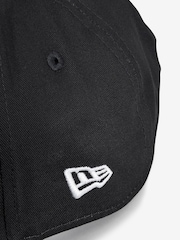 New Era® New York Yankees Essential 9FORTY 100% Cotton Cap - Image 3 of 3