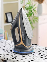 Beldray Copper 2-in-1 Cordless Steam Iron - Image 1 of 3