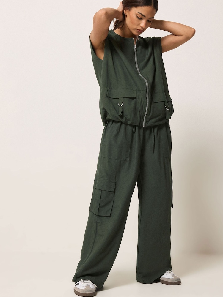 PixieGirl Petite Cargo Gilet & Wide Leg Trousers Set - Imagem 1 de 5