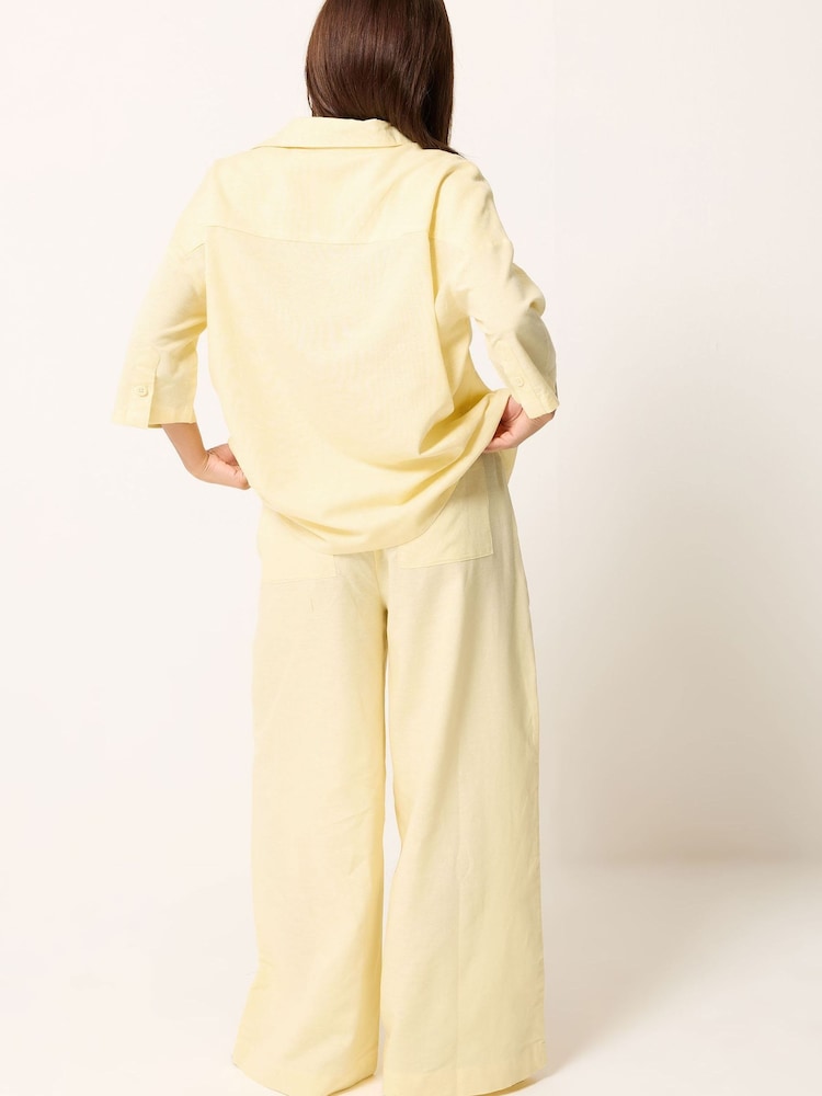 PixieGirl Petite White Linen Shirt & Wide Leg Trousers Set - Image 2 of 5 PixieGirl Petite White Linen Shirt & Wide Leg Trousers Set - Image 2 of 5