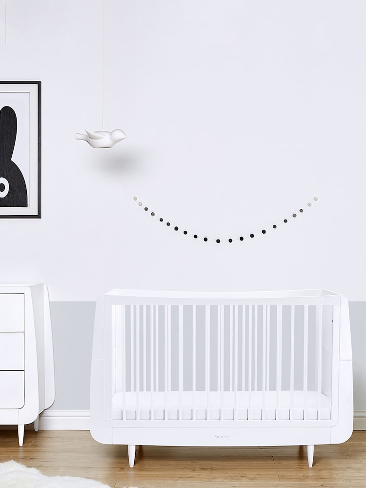 Snuz White SnuzKot Skandi Cot Bed - Image 1 of 7