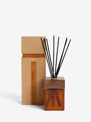 Bronx Sandalwood and Amber 100ml Fragranced Reed Diffuser - Image 3 of 3