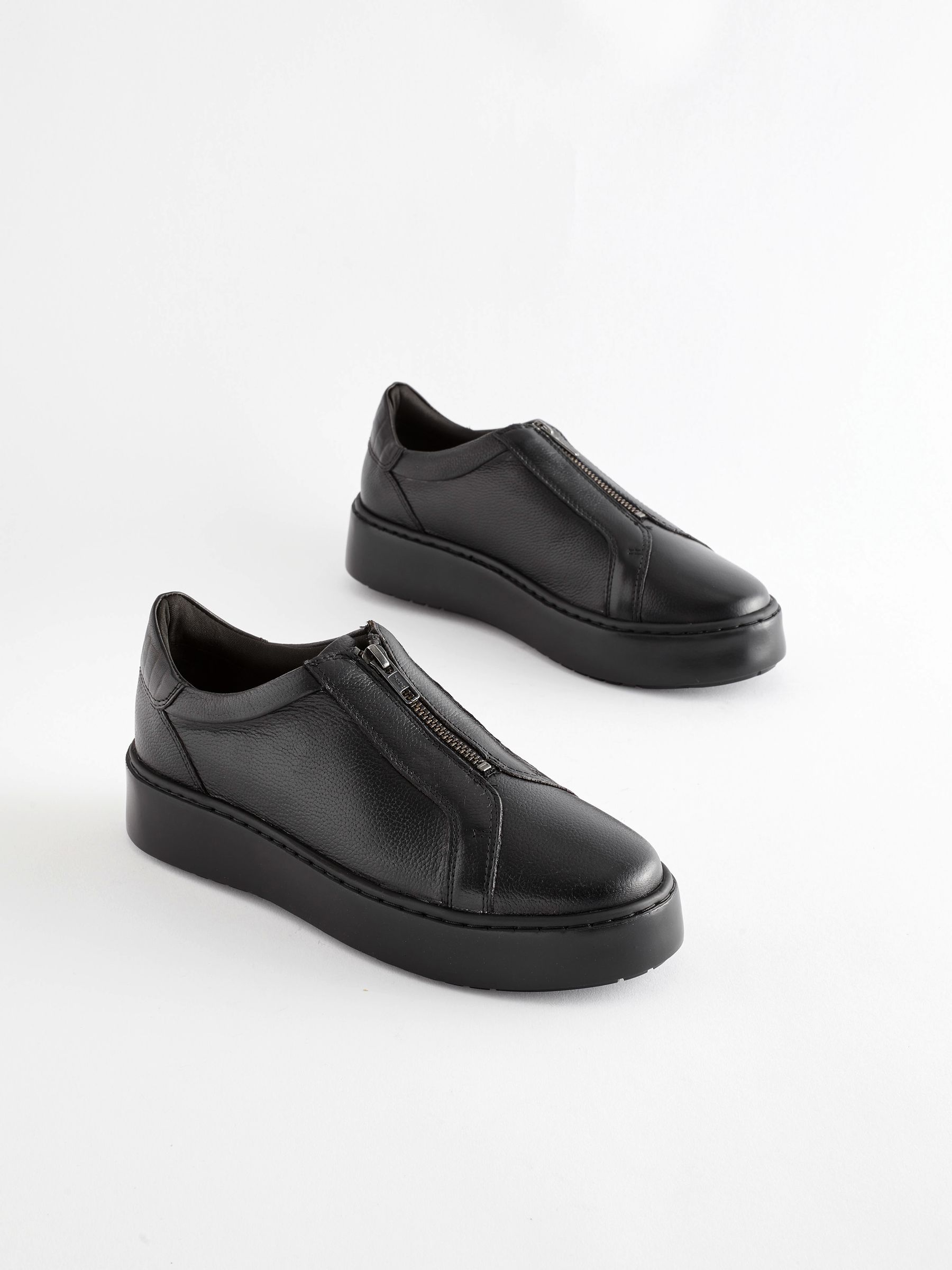 Buy Black Signature Forever Comfort® Leather Chunky Zip Buy Black Signature Forever Comfort® Leather Chunky Zip